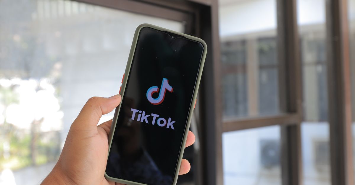 Disney lets TikTokers use its movies and shows for free