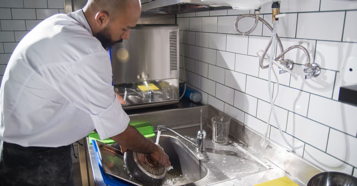 Indian food inspector goes viral for refusing excuses