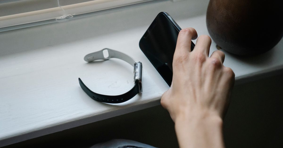 Apple pays $5.7 billion for using vibration tech without permission